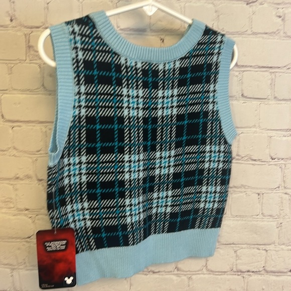 Disney Descendants NEW The rise of red plaid v neck vest unisex child size 4, 5 - Picture 6 of 7